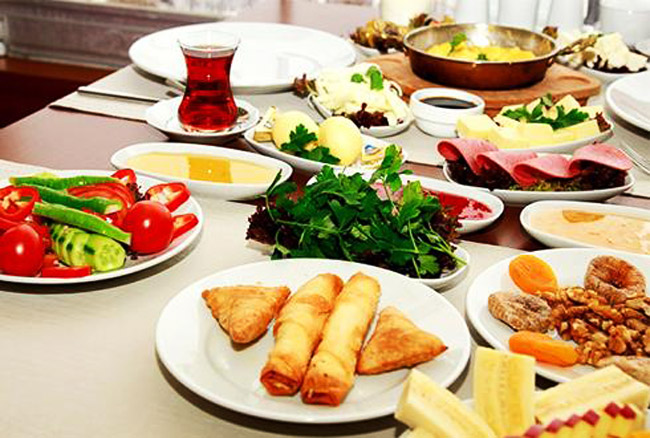 riva, riva sadik babanın yeri, riva piknik alanı, riva piknik yeri, riva restaurant, riva restoran, riva dere kenarı, riva et mangal, riva at binme, riva serpme kahvaltı